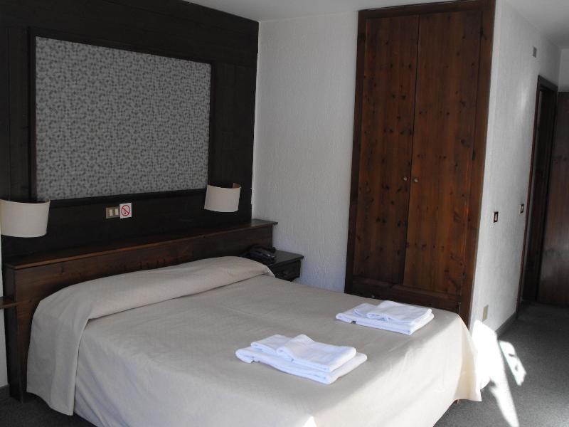 Hotel I Larici Bardonecchia Kültér fotó