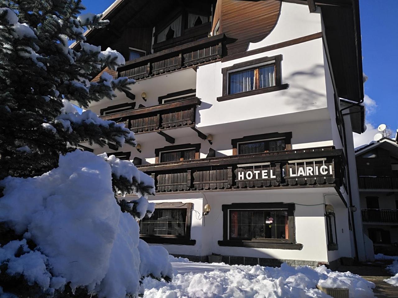 Hotel I Larici Bardonecchia Kültér fotó