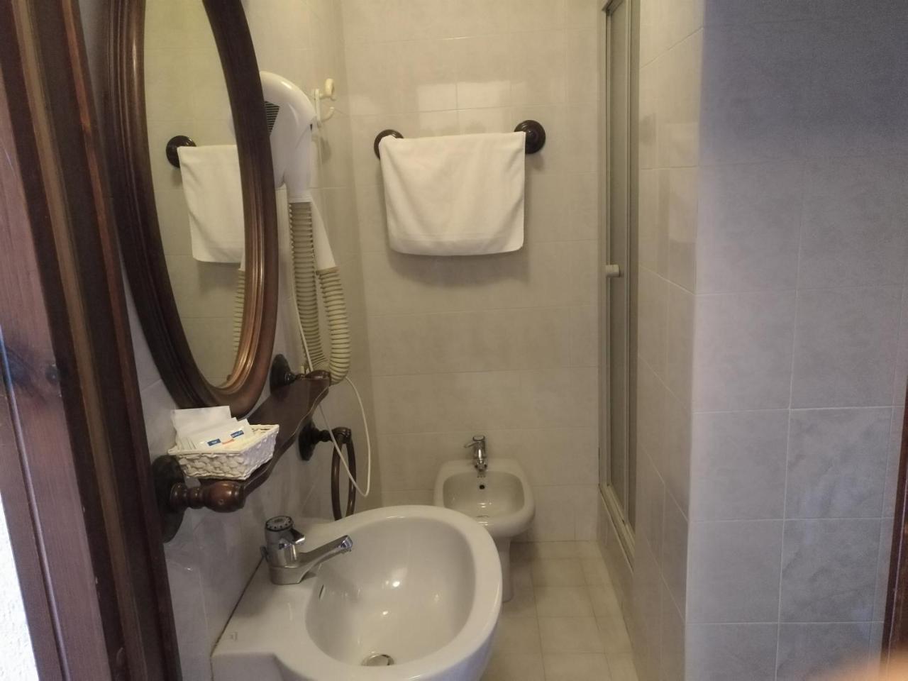 Hotel I Larici Bardonecchia Kültér fotó